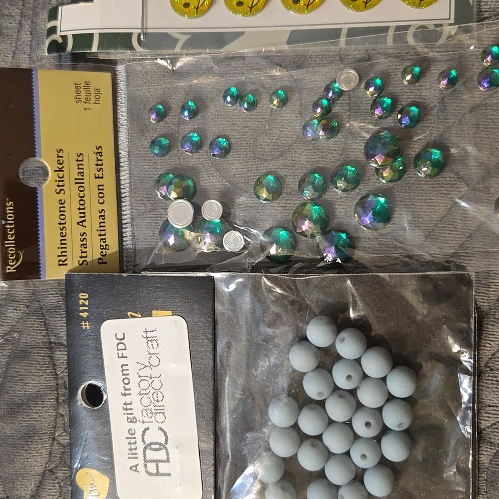 Jewelry bead/craft bundle - Picture 11 of 11